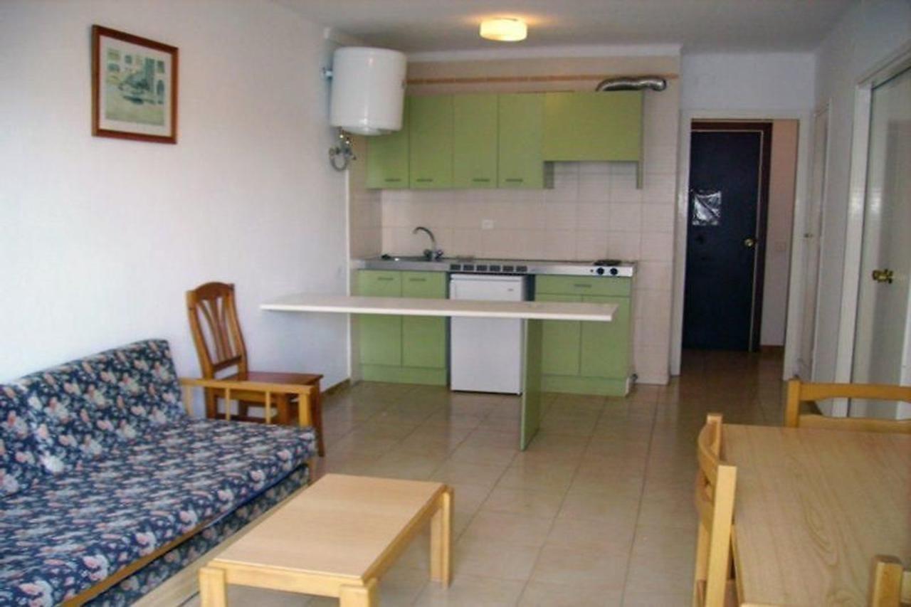 Apartamentos Port Gavina Els Pins 캠브릴스 외부 사진